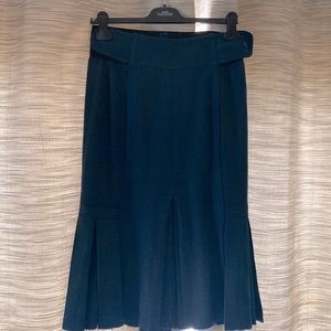 Donna Karan Collection skirt. US size 8. Wool blend. Made in Italy.